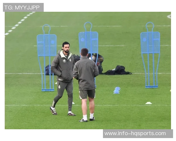 阿韦洛亚伯纳乌首秀面临挑战球迷期待火灾风险化解